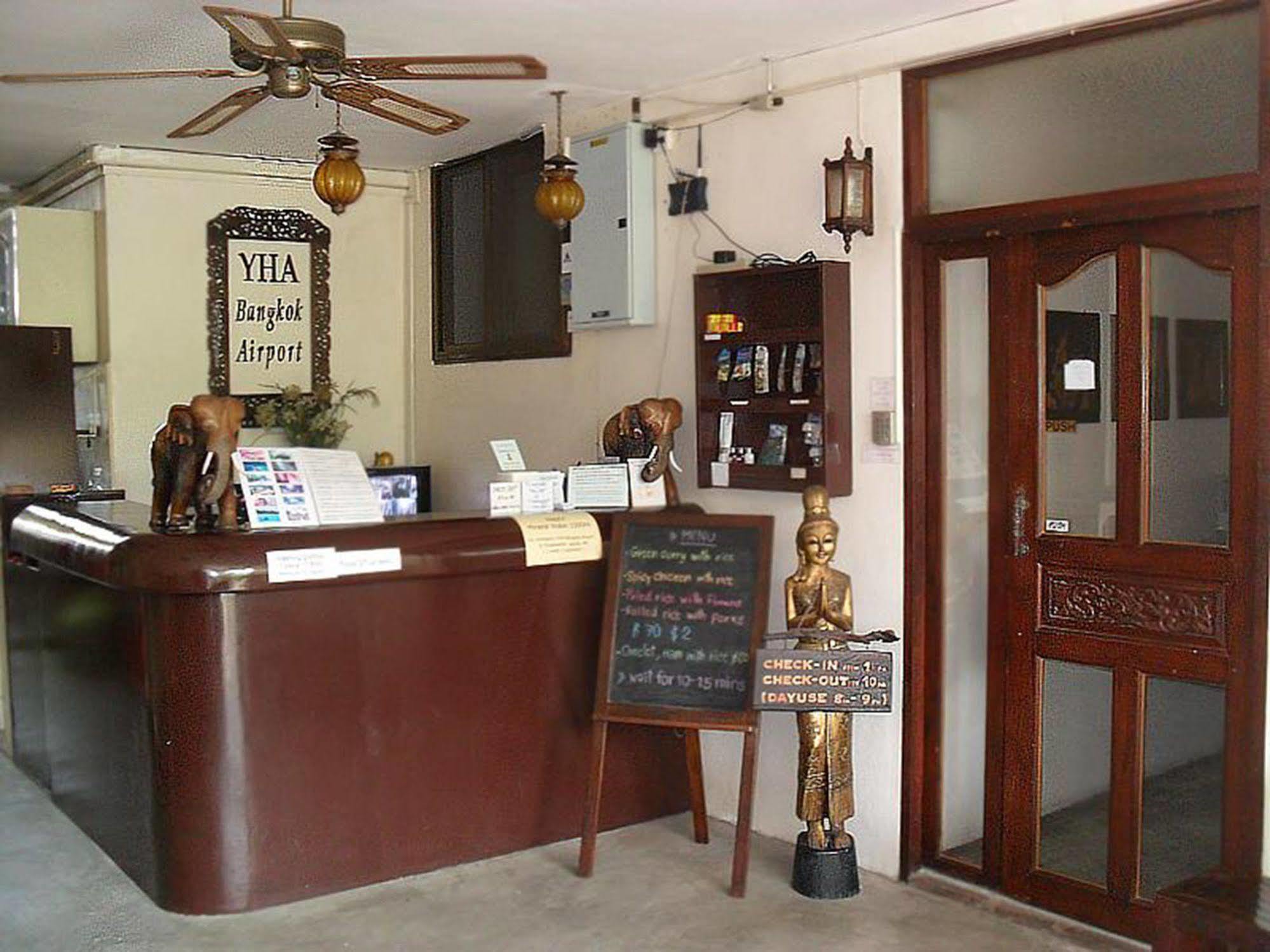 Yha Bangkok Airport Hostel Bang Phli Luaran gambar