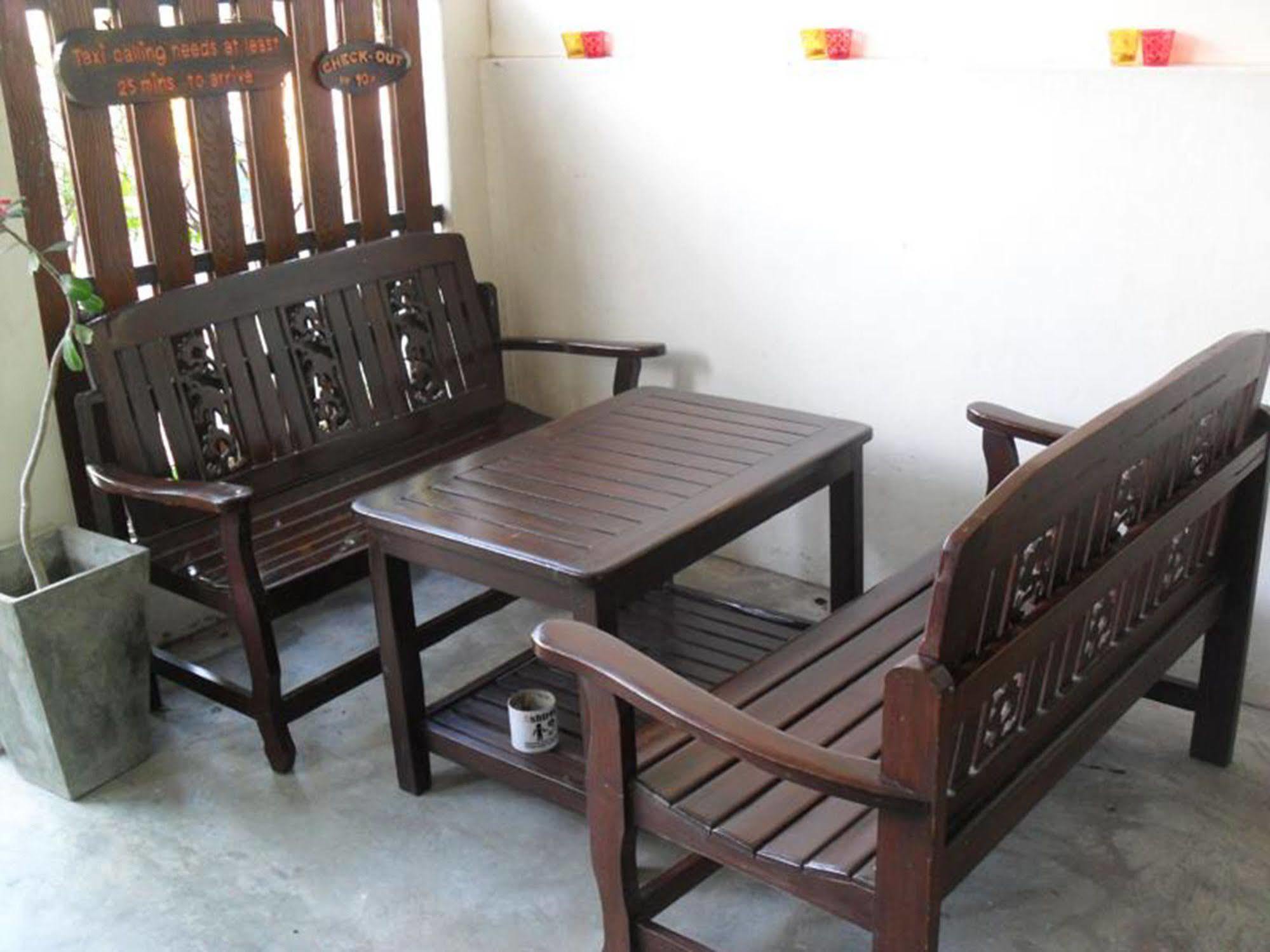 Yha Bangkok Airport Hostel Bang Phli Luaran gambar